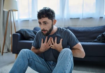 پانیک کردن چیست؟ عوارض بعد از حمله پانیک