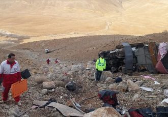 آخرین وضعیت حادثه واژگونی اتوبوس تهران–یاسوج؛ ۴ فوتی و ۱۷ مصدوم
