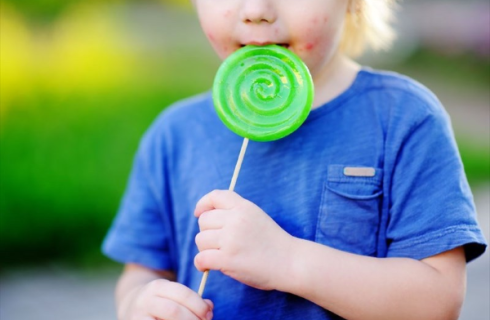 آسیبی که رنگ های خوراکی مصنوعی به رفتار و سلامت کودکان می زنند