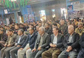 آیین گرامیداشت حماسه ۹ دی با حضور مردم و مسئولان در پاوه آیین گرامیداشت حماسه ۹ دی با حضور مردم و مسئولان در پاوه