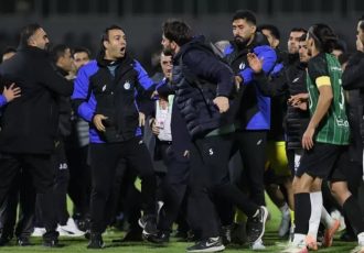 ادعای باشگاه استقلال درباره ضرب و شتم مربی آبی‌ها پس از پایان بازی+ عکس