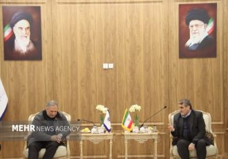 استاندار سمنان خواستار اصلاح قوانین اقتصادی وافزایش اختیارات استانی شد