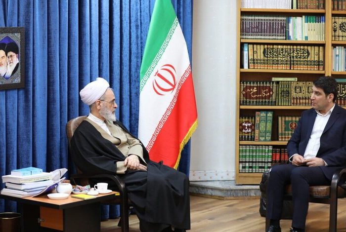 اعرافی: کردستان الگوی ملی و فراملی همزیستی و تعامل شیعه و سنی است