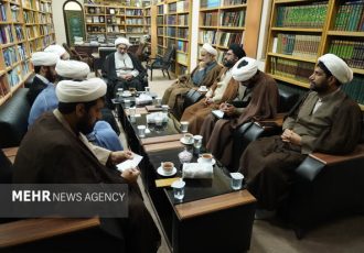 امام جمعه بوشهر: آثار علمی علمای استان احیا شود