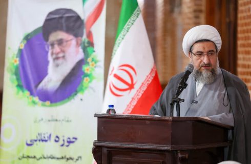 امام جمعه تبریز: محبت و رحمت، پایه استحکام خانواده است امام جمعه تبریز: محبت و رحمت، پایه استحکام خانواده است