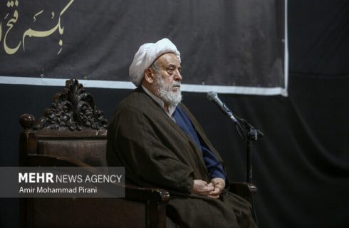 انصاریان:فاصله گرفتن از قرآن و اهل بیت(ع) عامل اصلی لغزش های جامعه است