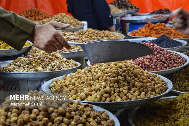 بازار شب یلدای لرستان زیر ذره بین نظارتی