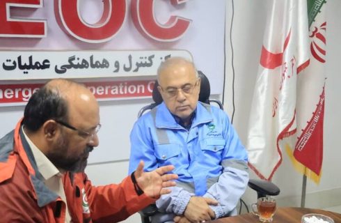 بازدید استاندار هرمزگان از مرکز EOC جمعیت هلال‌احمر استان هرمزگان
