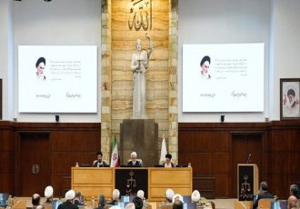 بررسی دو پرونده اصراری کیفری در جلسه هیئت عمومی دیوان عالی کشور بررسی دو پرونده اصراری کیفری در جلسه هیئت عمومی دیوان عالی کشور