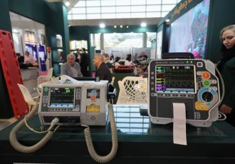 برپایی نمایشگاه دارو و تجهیزات با شعار دیپلماسی سلامت