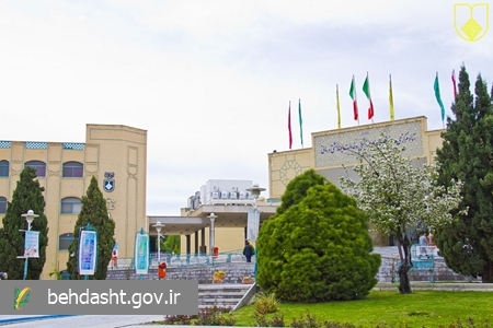 برگزاری نشست پنج ساعته صمیمانه استاندار اصفهان با جمعی از دانشجویان دانشگاه های استان