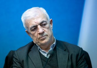 بهاروند: دولت باید سهم قانونی خود در حوزه بیمه قالیبافان را پرداخت کند