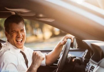 تأثیر صدای بلند بر بینایی و رانندگی