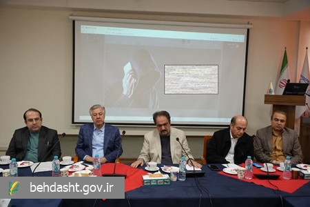 تأکید رئیس دانشگاه علوم پزشکی مشهد بر مدیریت هوشمندانه، هم‌افزایی درون‌دانشگاهی و حفظ آرامش سازمانی