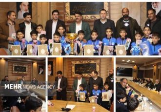 تجلیل از استعدادهای فوتبالی نونهالان در باغستان با حضور مسئولان شهری