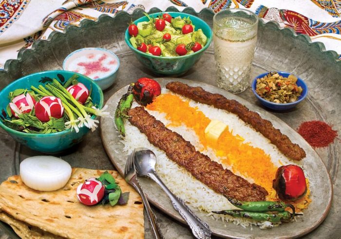 تدبیر تازه رستوران‌ها برای بقا / فروش غذای نیم‌پرسی کلید خورد