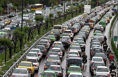 ترافیک سنگین در آزادراههای اصلی منتهی به تهران / ۶ محور مواصلاتی مسدود شد ترافیک سنگین در آزادراههای اصلی منتهی به تهران / ۶ محور مواصلاتی مسدود شد