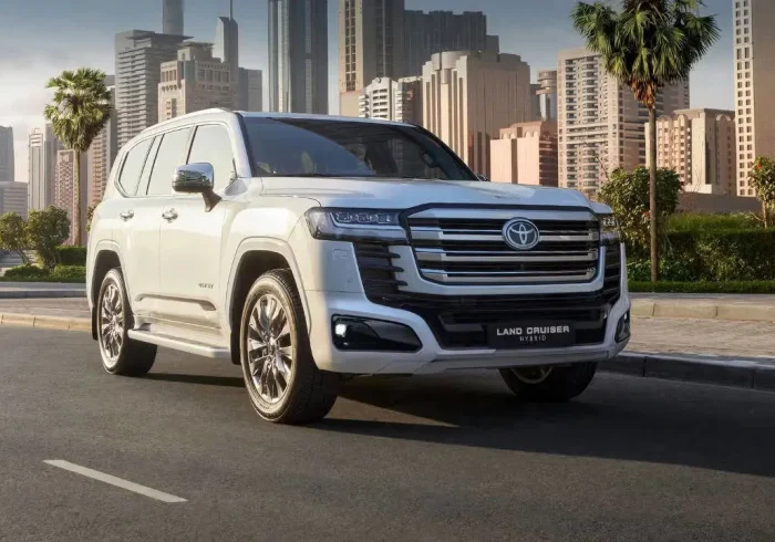 تسهیل واردات خودرو برای خارج‌نشینان؛ گشایش محدود با بوی رانت