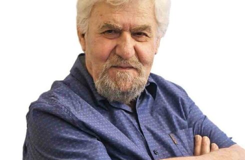 تصاویر تأثربرانگیز از عنایت بخشی در بیمارستان