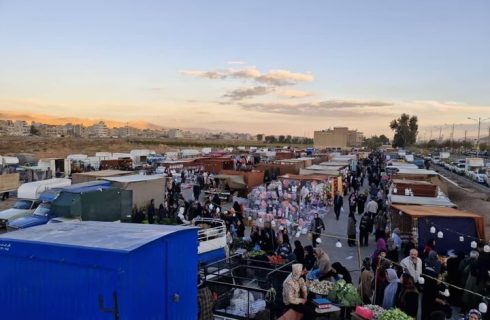 تعطیلی بازارهای موقت شهری شیراز در پی هشدار قرمز هواشناسی تعطیلی بازارهای موقت شهری شیراز در پی هشدار قرمز هواشناسی