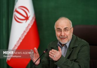 تقدیر از شخصیت های فرهنگی تجلیل از سرمایه های کشور است