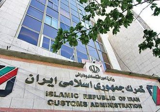 توافق جدید گمرک ایران و آذربایجان/ کاهش ترافیک کامیون‌ها در مرز آستارا