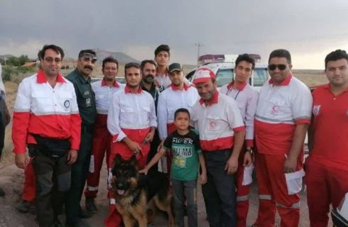 حال و هوای امدادگران هلال‌احمر در سیل کرمان+ عکس