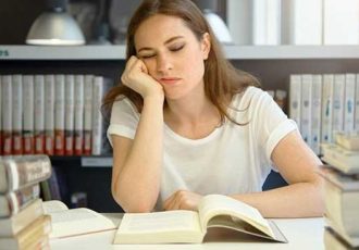 حس انجام هیچ کاری را ندارید؟ این مطلب را حتما بخوانید حس انجام هیچ کاری را ندارید؟ این مطلب را حتما بخوانید