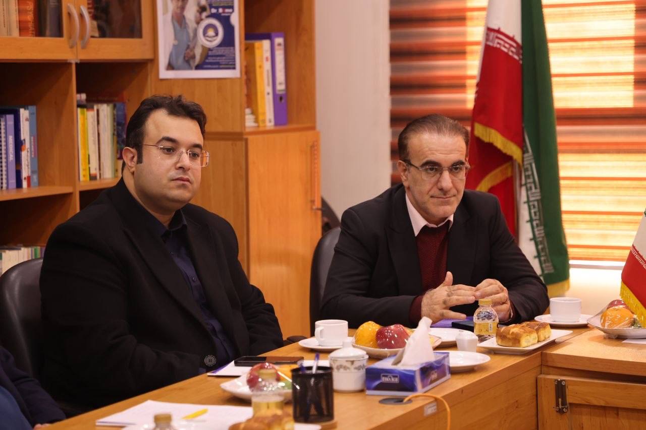 حضور رئیس‌کل سازمان نظام پزشکی در نشست هیأت‌مدیره انجمن علمی متخصصین داخلی ایران