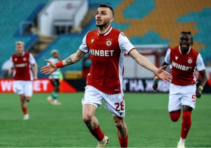 خرید اروپایی استقلال لو رفت | پیشنهاد یک میلیون یورویی برای مهاجم قبرسی