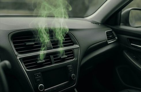 خطر بوی سوختگی بخاری ماشین را جدی بگیرید! خطر بوی سوختگی بخاری ماشین را جدی بگیرید!