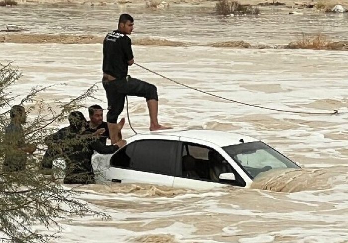 دختر ۹ ساله قربانی سیلاب شد/ خواهر ۵ ساله با کمک مردم نجات یافت