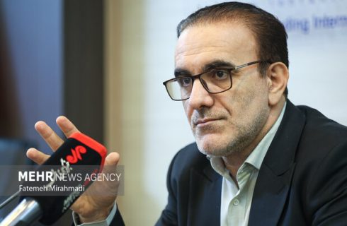 رئیس‌زاده: پرداخت درمان از جیب مردم باید به کمتر از ۳۰ درصد برسد