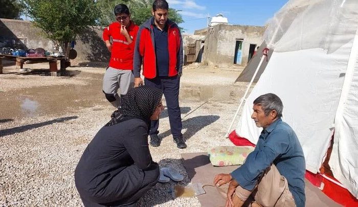 روایت فداکاری بانوی پزشک لامردی در دل سیلاب