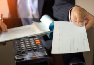 روش توقیف اموال و تأمین خواسته بابت چک برگشتی