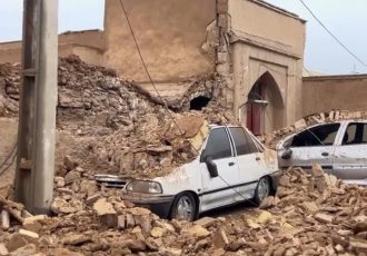 ریزش دیوار در بافت تاریخی شهر یزد