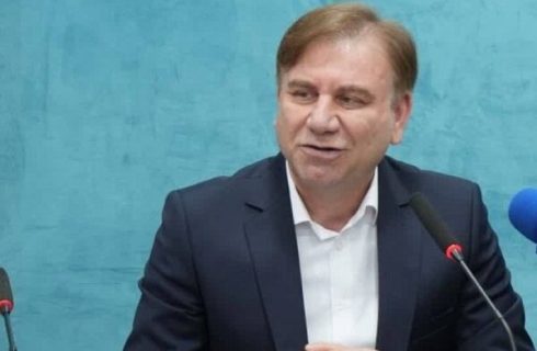 زارع: تجهیزات و امکانات جدید تحویل هلال احمر بوشهر شد