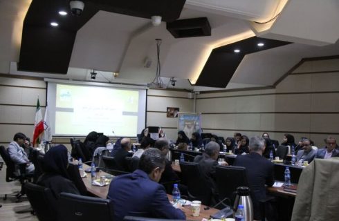 سروش: برنامه‌های جوانی جمعیت با شتاب دنبال شود