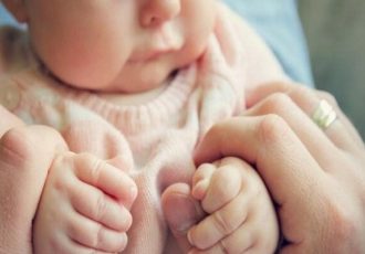 علت طولانی شدن نوبت‌ها در روند فرزندخواندگی