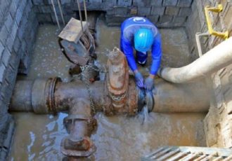 فاطمی:تاخیردرپرداخت قبوض موجب اختلال در طرح‌های عمرانی و خدماتی می‌شود