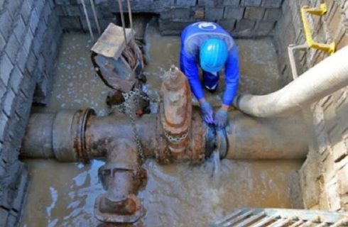 فاطمی:تاخیردرپرداخت قبوض موجب اختلال در طرح‌های عمرانی و خدماتی می‌شود