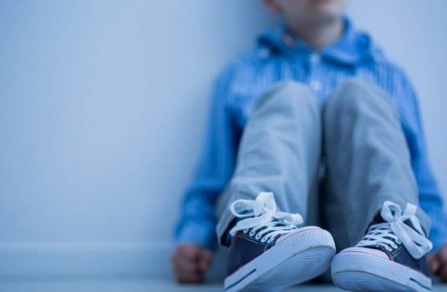 فرزند اتیسم، والدین خسته؛ بازنشستگی پیش از موعد راه بقای خانواده