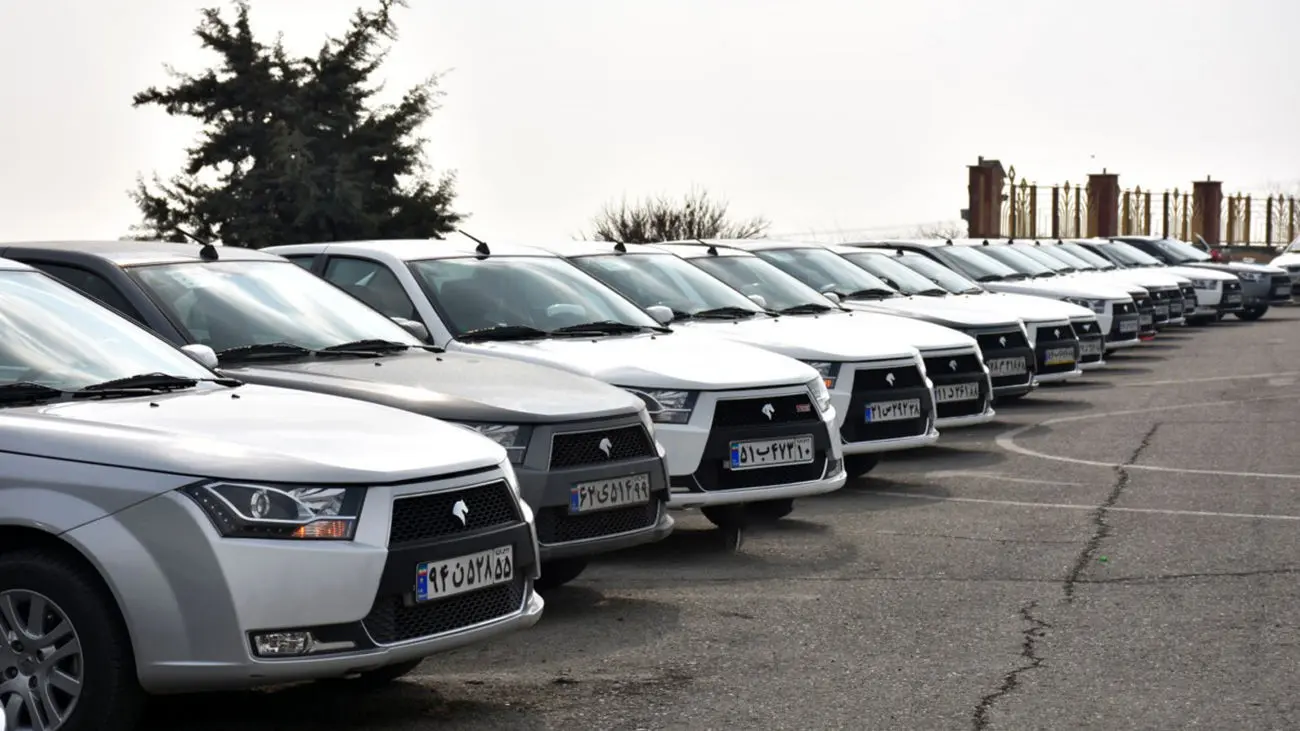 قیمت روز محصولات ایران خودرو و سایپا/ قیمت دنا پلاس، پژو ۲۰۷ و شاهین پلاس امروز سه‌شنبه ۱۸ آذر ۱۴۰۴ چقدر شد؟