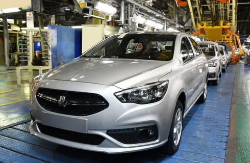 قیمت روز محصولات ایران خودرو و سایپا/ قیمت دنا پلاس، پژو ۲۰۷ و شاهین پلاس امروز چهارشنبه ۱۹ آذر ۱۴۰۴ چقدر شد؟