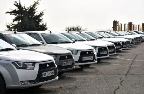 قیمت روز محصولات ایران خودرو و سایپا/ قیمت دنا پلاس، پژو ۲۰۷ و شاهین پلاس امروز دوشنبه ۲۴ آذر ۱۴۰۴ چقدر شد؟