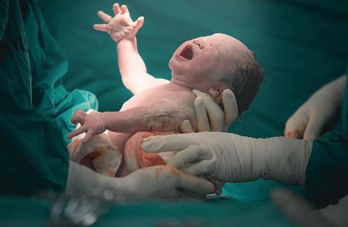 مادر شدن، عامل کاهش سرطان در زنان