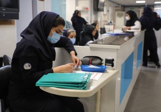 مشارکت گسترده کارکنان بهداشت و درمان کشور در کارزار درخواست عدالت در ساعت کاری