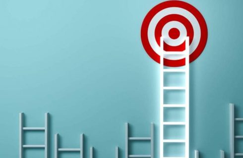 مهم اصل توست، نه اسبی که از آن افتادهای! مهم اصل توست، نه اسبی که از آن افتادهای!