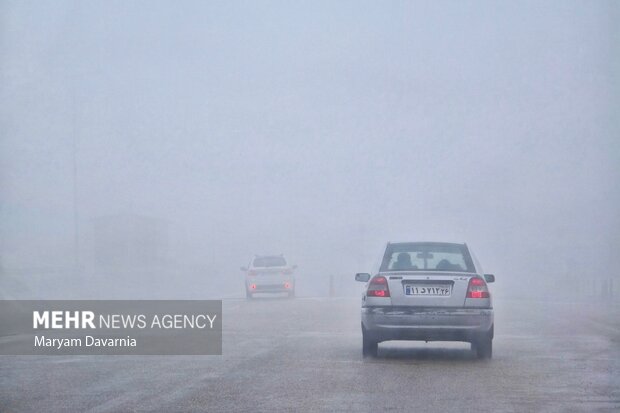 مه‌گرفتگی و کاهش دید افقی رانندگان در محور نیشابور–مشهد