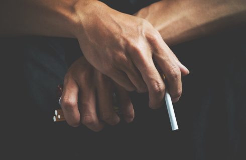 نسلی در محاصره دود؛ رشد نگران‌کننده مصرف دخانیات در نوجوانان